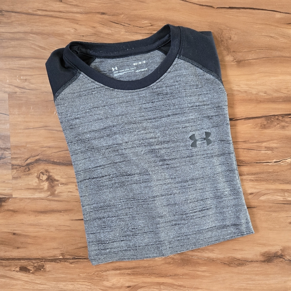 3/4 sleeve Underarmour Shirt